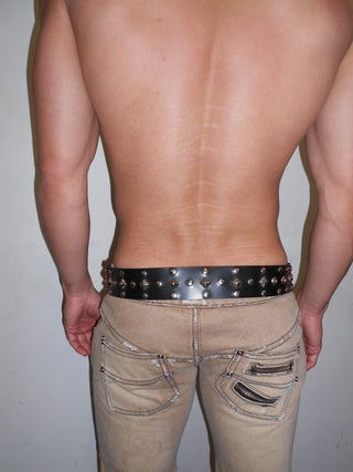 CINTURÓN CON TACHUELAS XXXTRA ANCHO