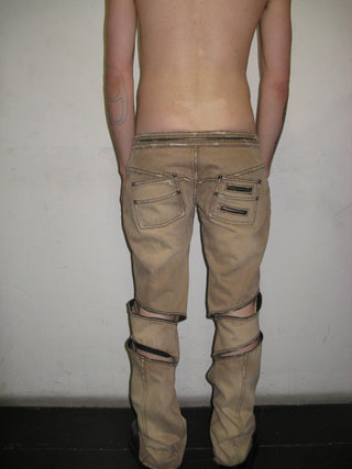 ZIPPED BIKER JEANS