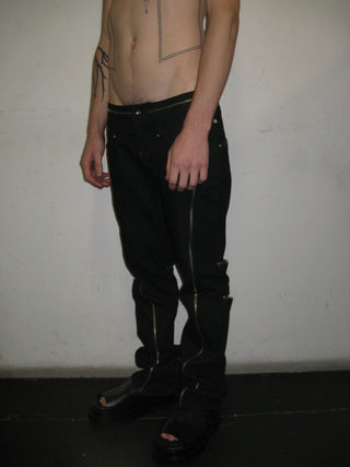 RAW DENIM ZIPPED BIKER JEANS