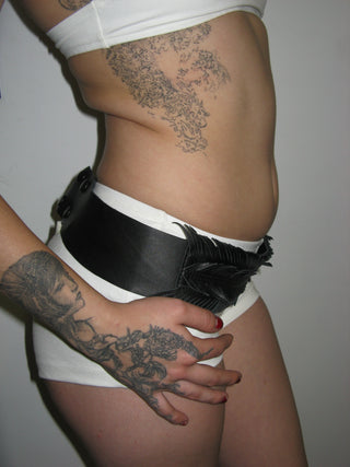 LEATHER FEATHER BELT