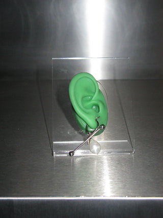 TUTTO CREAM SINGLE EARRING