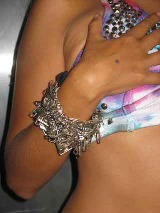 ARTISANAL PULLER BRACELET