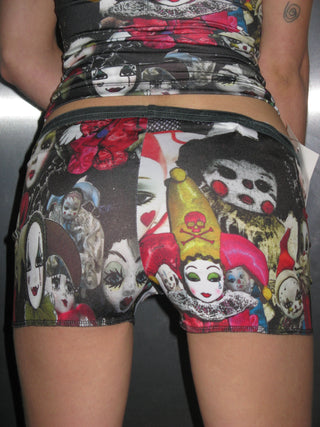 MUCHAS PAYASAS CHISMOSAS MINI SHORTS