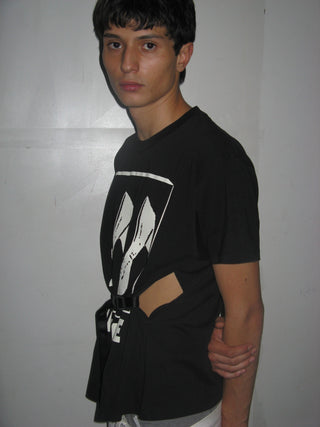 ALL EYES ON ME BELTED T SHIRT