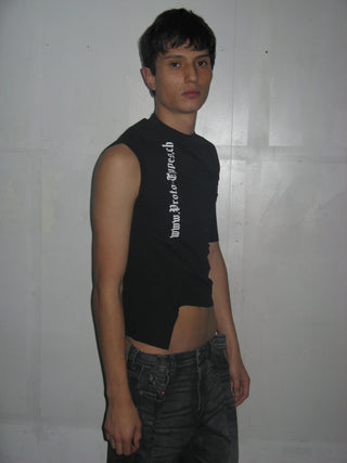 SIDEWAYS T-SHIRT