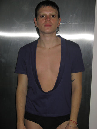 CLEAVAGE T-SHIRT