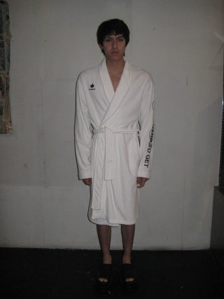 HARD TO GET THIGH CLASSIC TOWELLING ROBE